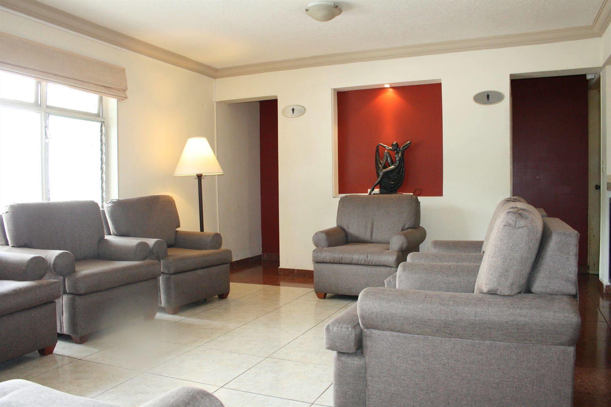 Del Marques And 4* Guadalajara